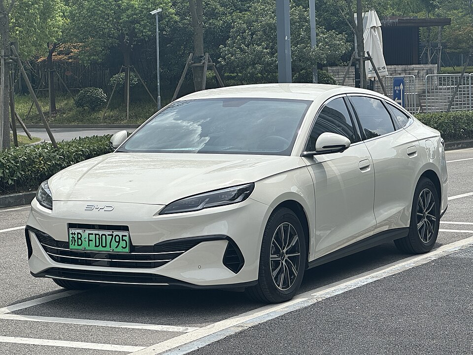 BYD SEAL 6 car — UK survivor photo