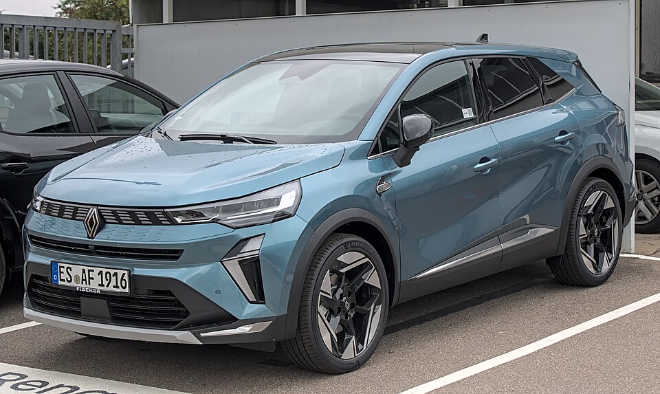 RENAULT SYMBIOZ car — UK survivor photo