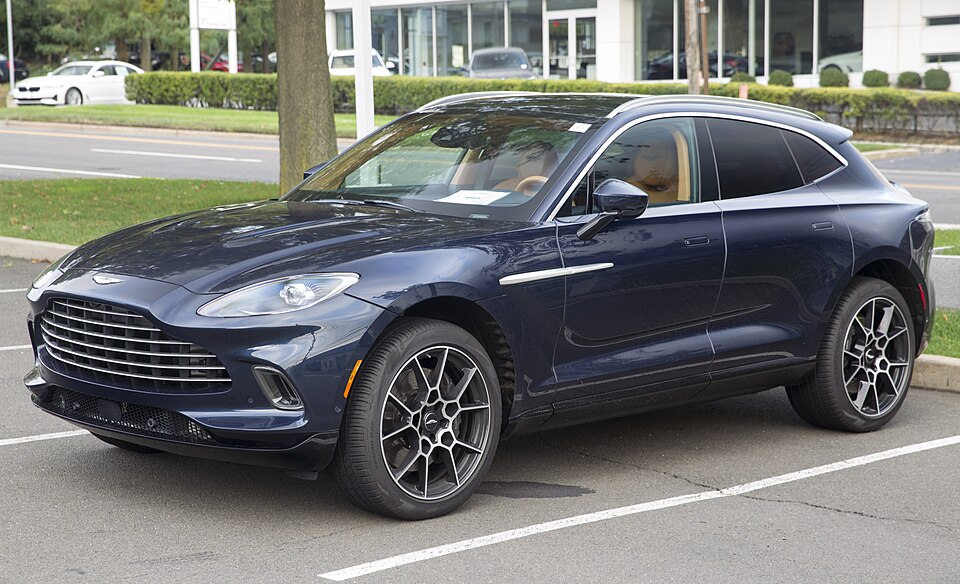 ASTON MARTIN DBX V8 S AUTO car — UK survivor photo