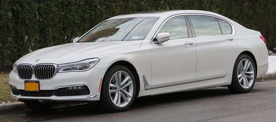 BMW M7 SERIES car — UK survivor photo