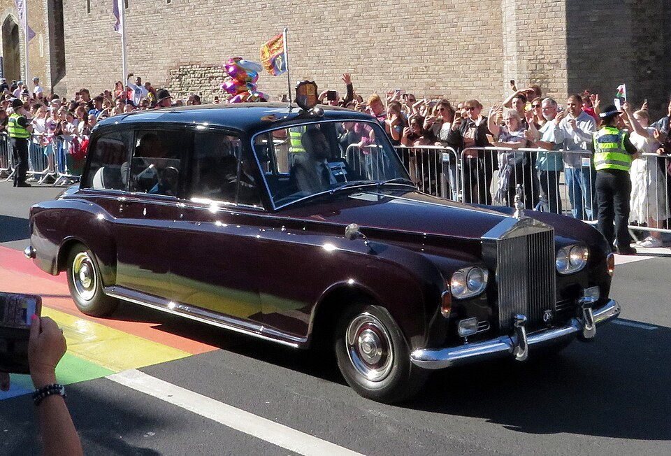 DAIMLER DK 400 car — UK survivor photo