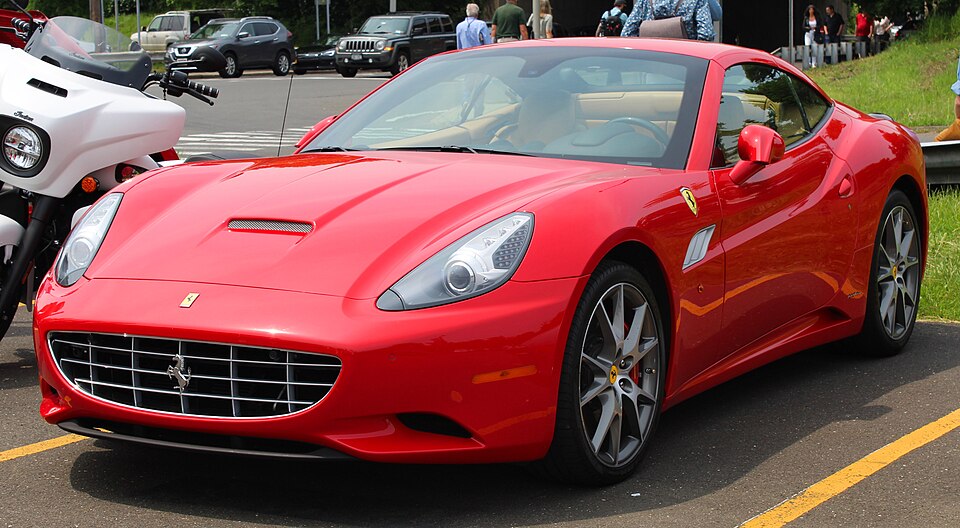 FERRARI CALIFORNIA car — UK survivor photo