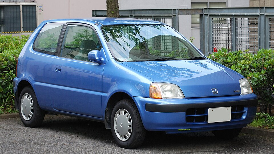 HONDA LOGO car — UK survivor photo