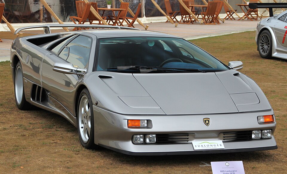 LAMBORGHINI DIABLO car — UK survivor photo