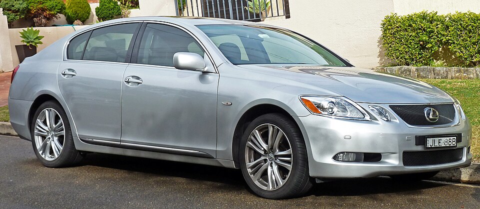 LEXUS GS 460 car — UK survivor photo