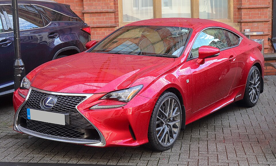 LEXUS RC F car — UK survivor photo
