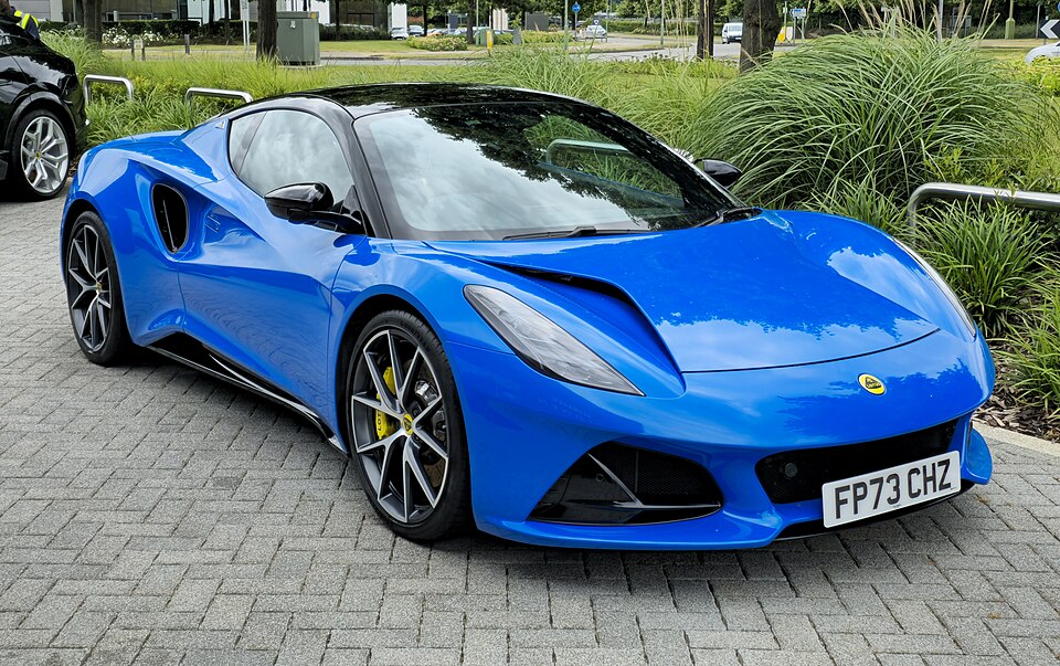 LOTUS EMIRA V6 car — UK survivor photo