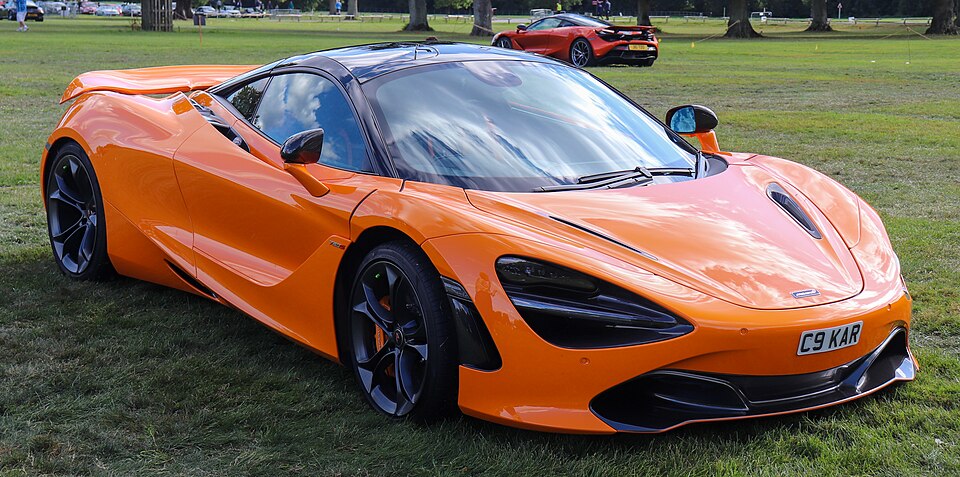 MCLAREN 720S car — UK survivor photo