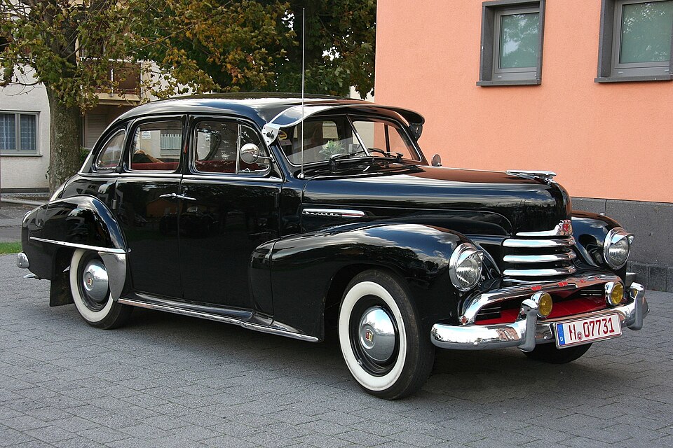 OPEL KAPITAN car — UK survivor photo