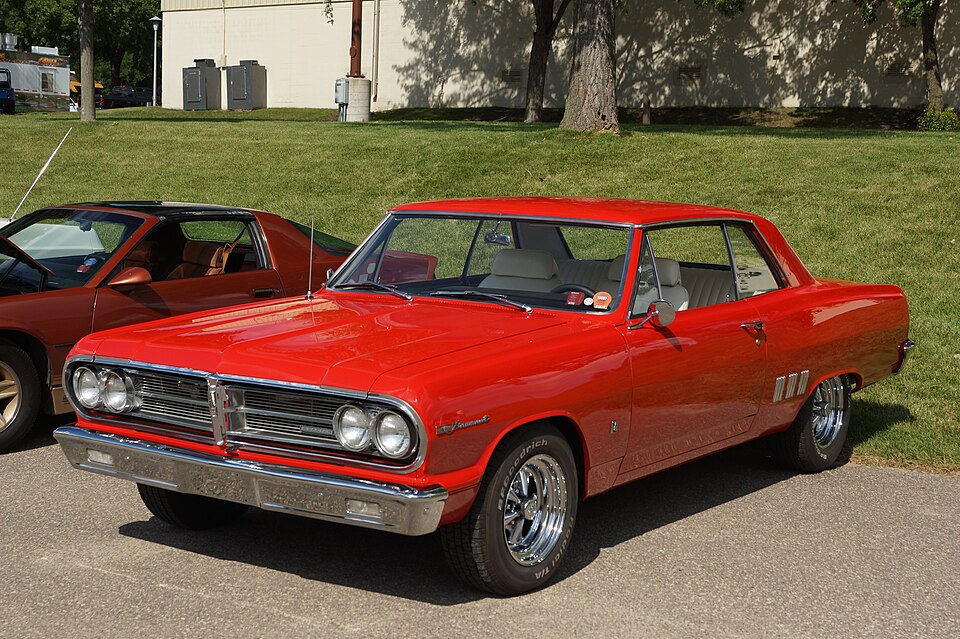 PONTIAC ACADIAN car — UK survivor photo