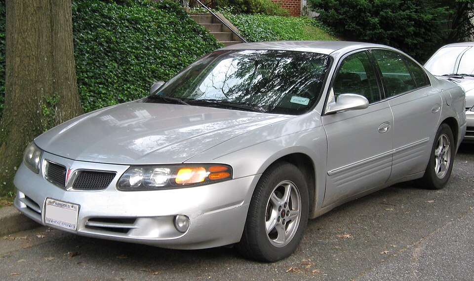 PONTIAC BONNEVILLE car — UK survivor photo
