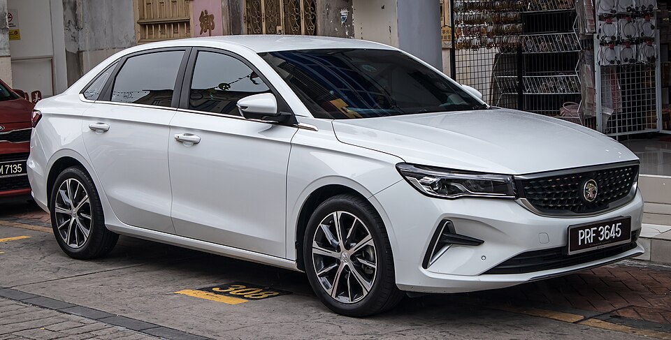 PROTON COMPACT car — UK survivor photo