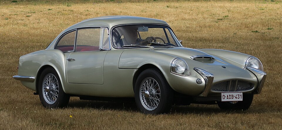 RELIANT SABRE car — UK survivor photo