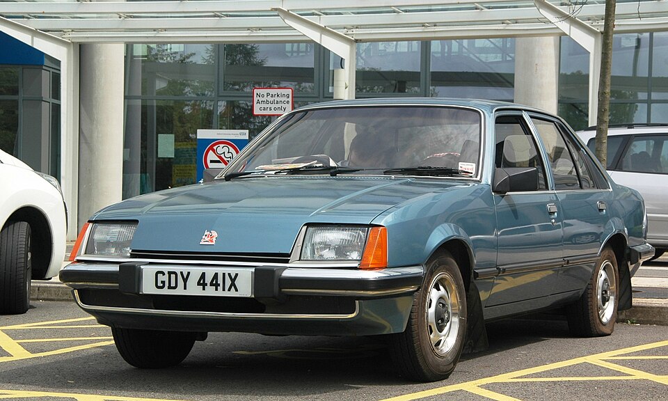 VAUXHALL VICEROY car — UK survivor photo