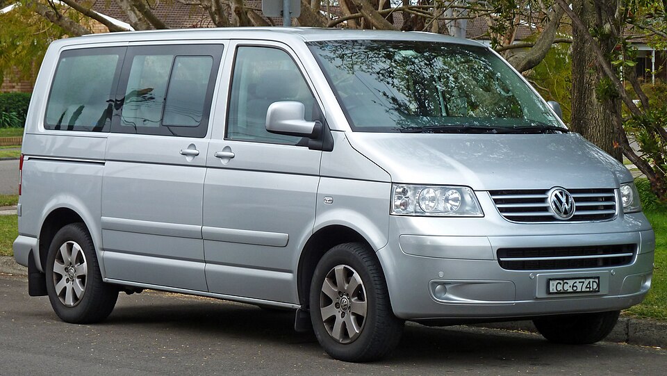 VOLKSWAGEN DELIVERY VAN car — UK survivor photo